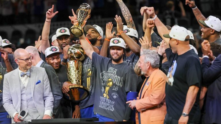 New York Knicks 53 yıl sonra NBA şampiyonu: editörlerin yakın takibindeki gelişme